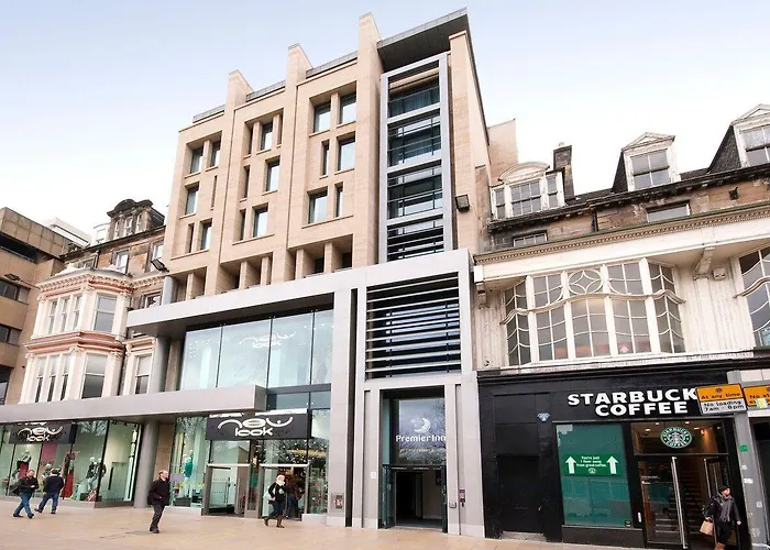 Premier Inn Edinburgh Princes Street
